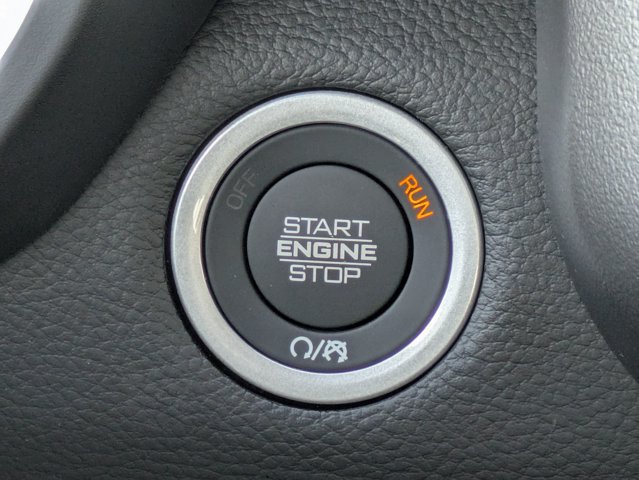 New 2026 RAM 1500 4x4 Crew Cab image 29