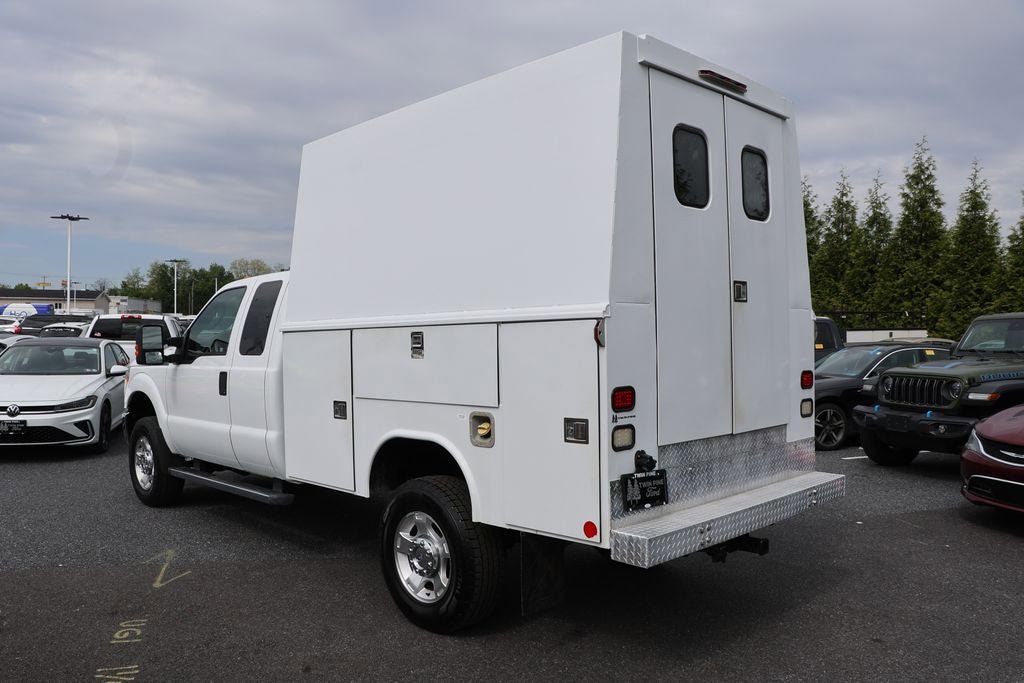 Used 2011 Ford F350 XLT w/ Snow Plow Prep Pkg AWD/4WD image 6