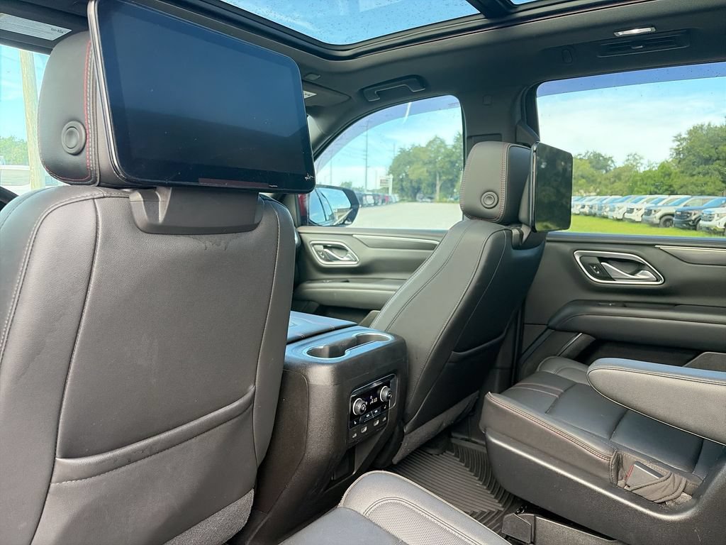 Used 2021 Chevrolet Tahoe RST w/ Luxury Package AWD/4WD image 30