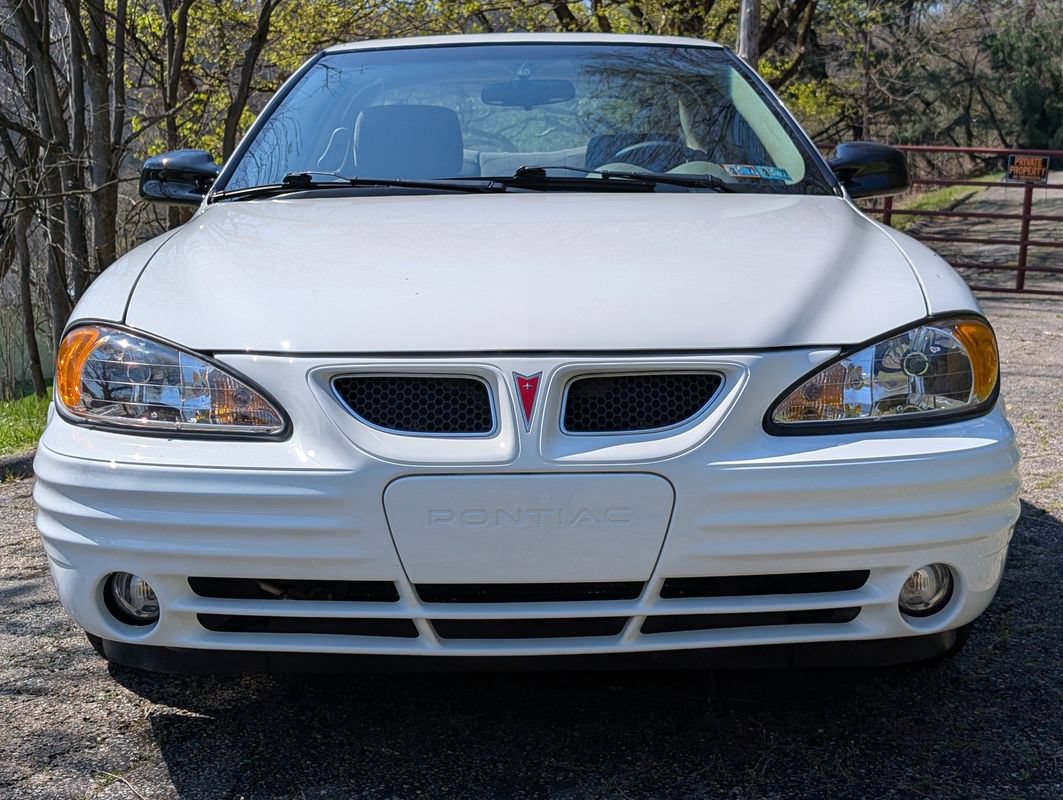 Used 2001 Pontiac Grand Am SE w/ Solid Value Appearance Pkg FWD image 34