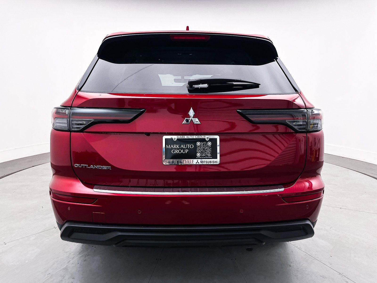 New 2025 Mitsubishi Outlander ES image 6