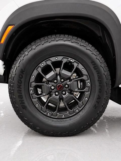 Used 2024 Nissan Frontier PRO-4X w/ Pro Premium Package AWD/4WD image 10