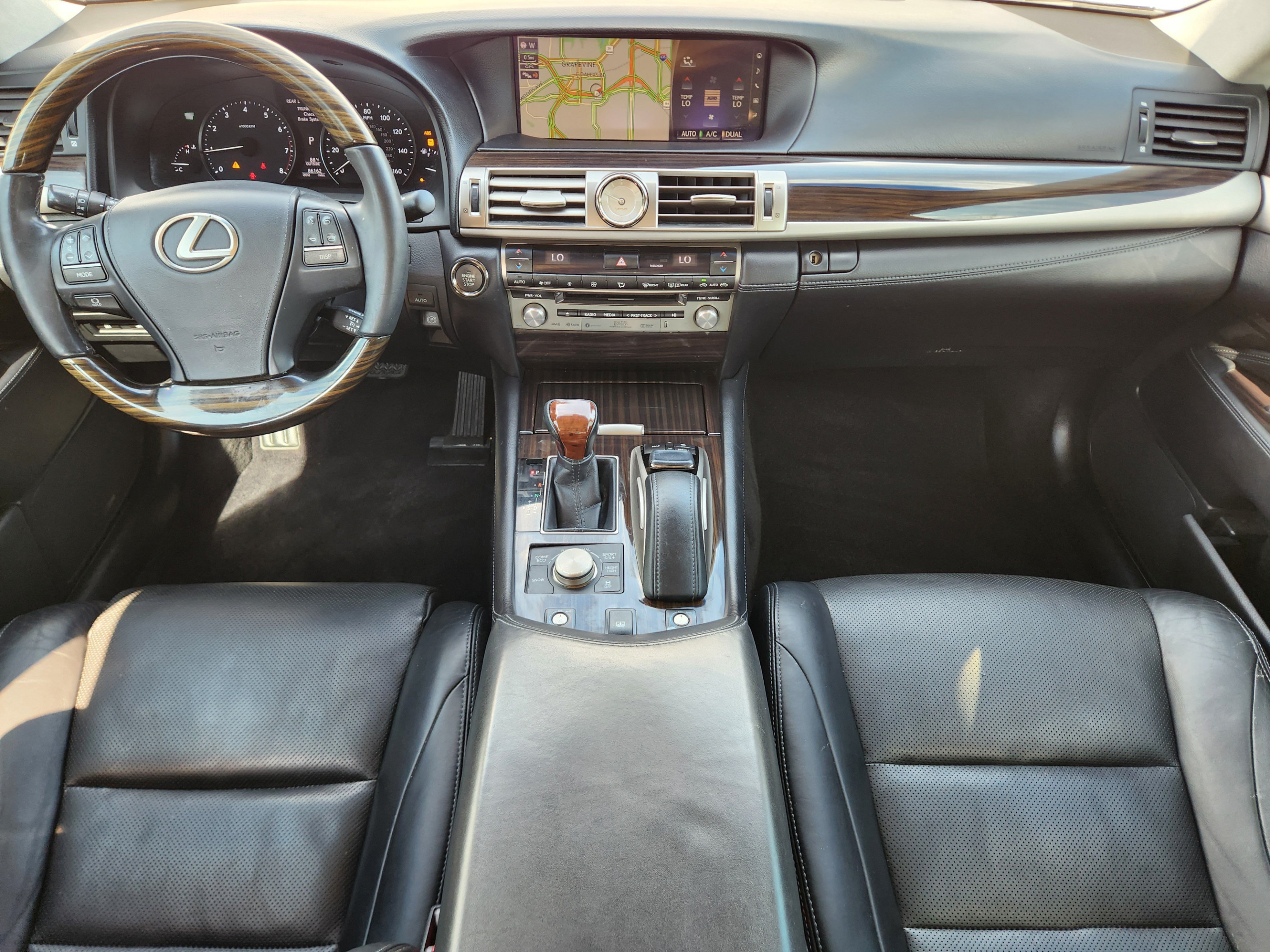 Used 2016 Lexus LS 460 L RWD image 25