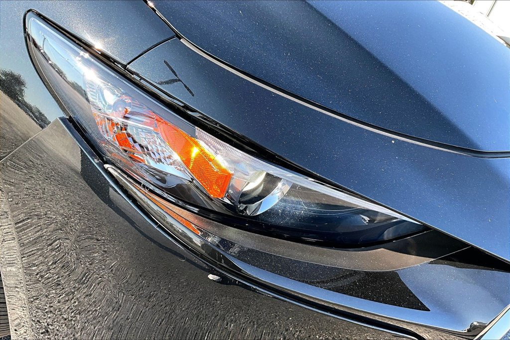 Used 2025 MAZDA MAZDA3 s Sport FWD image 32