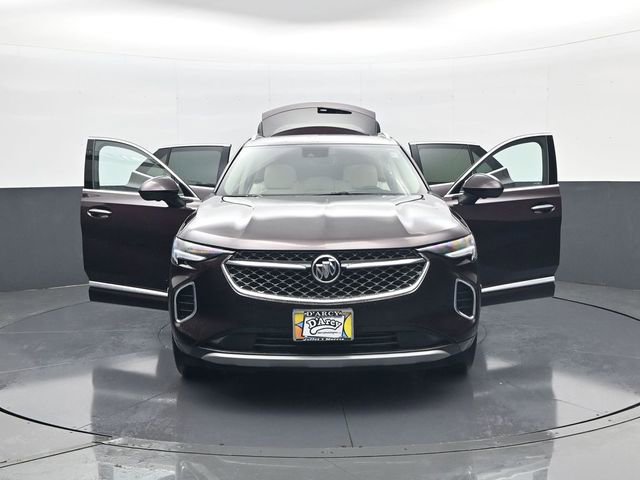 Used 2022 Buick Envision Avenir w/ Safety Package FWD image 31