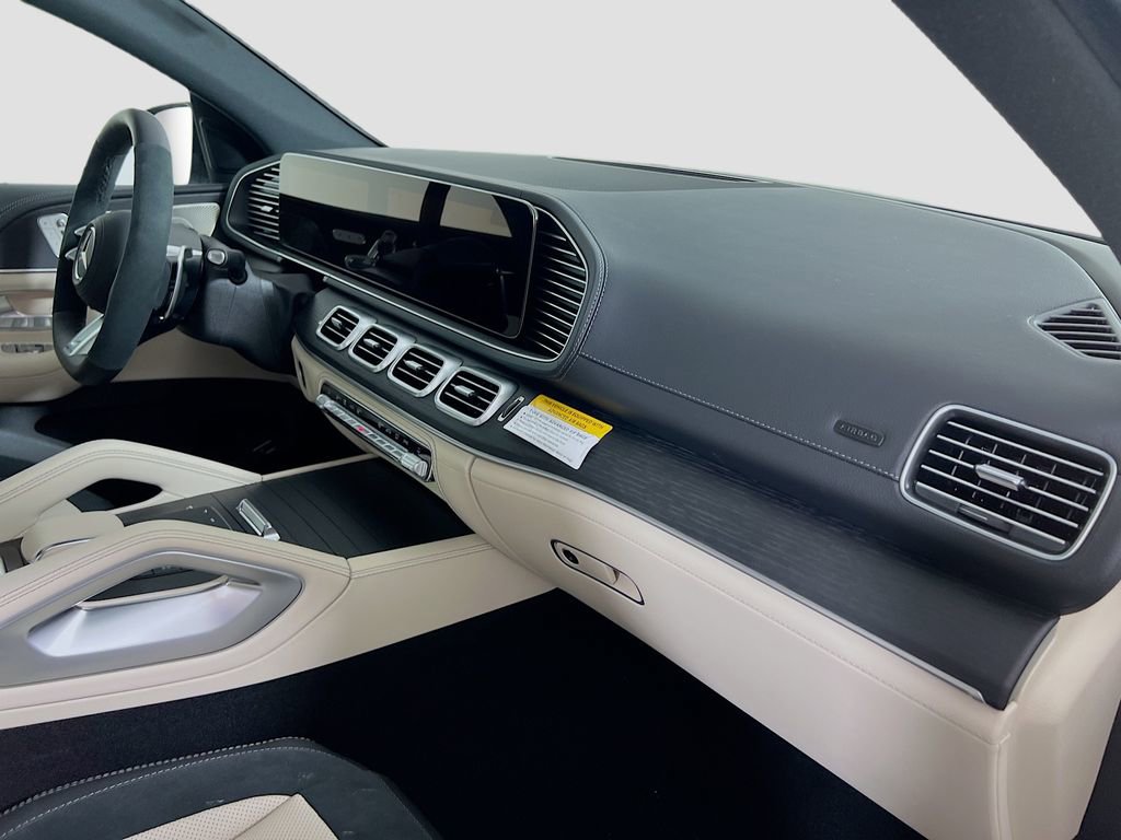 Used 2025 Mercedes-Benz GLE 53 AMG 4MATIC Coupe image 31