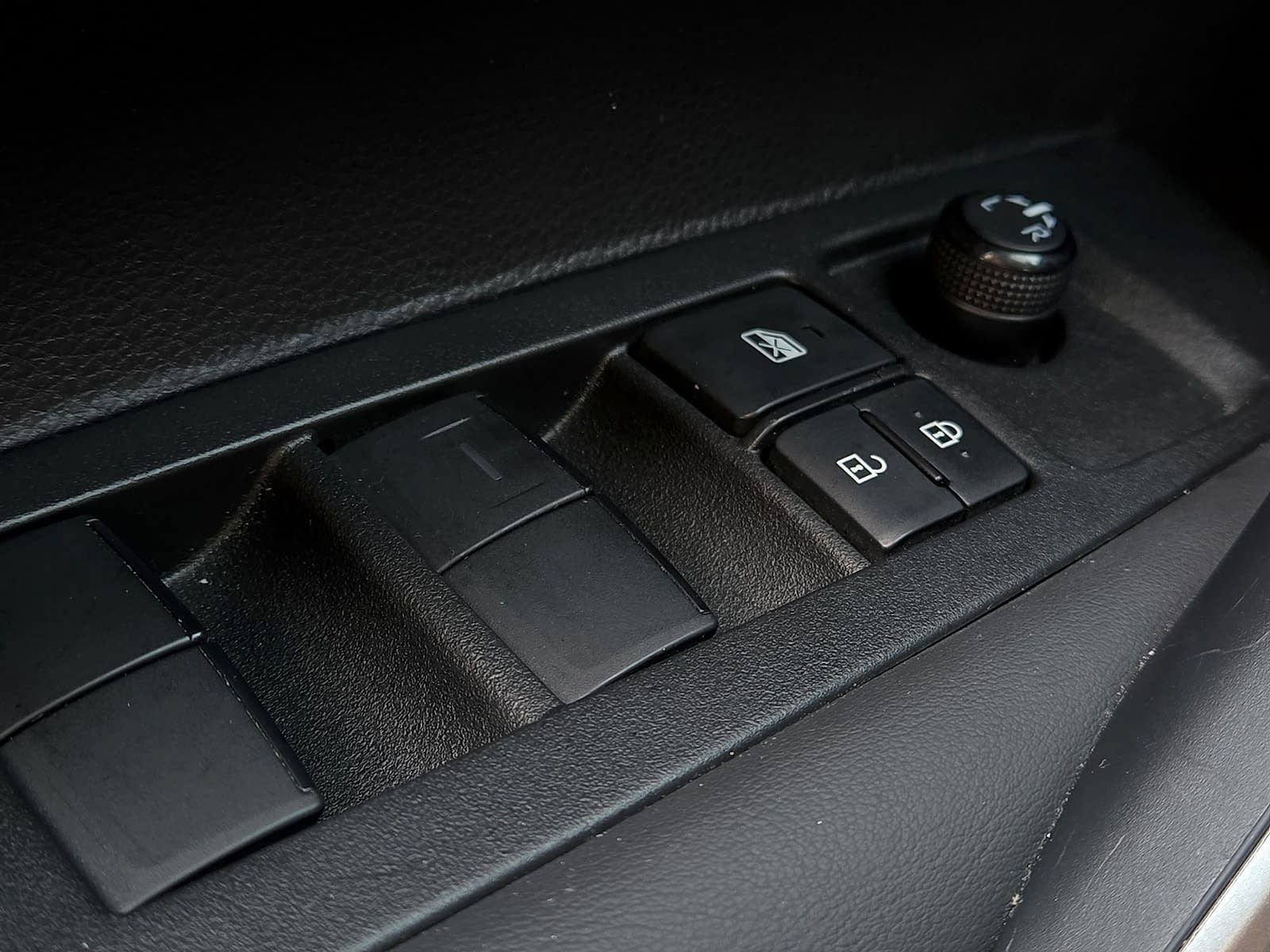 Used 2022 Toyota Corolla SE FWD image 16