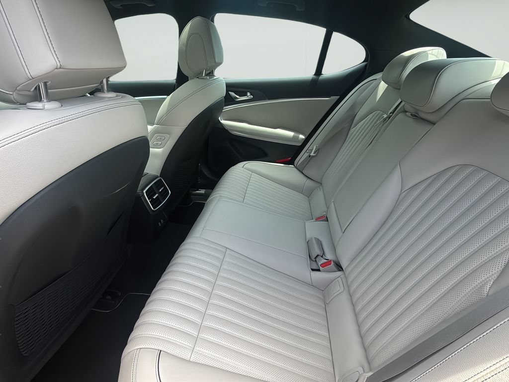Certified 2025 Genesis G70 2.5T w/ Sport Prestige Package AWD/4WD image 16