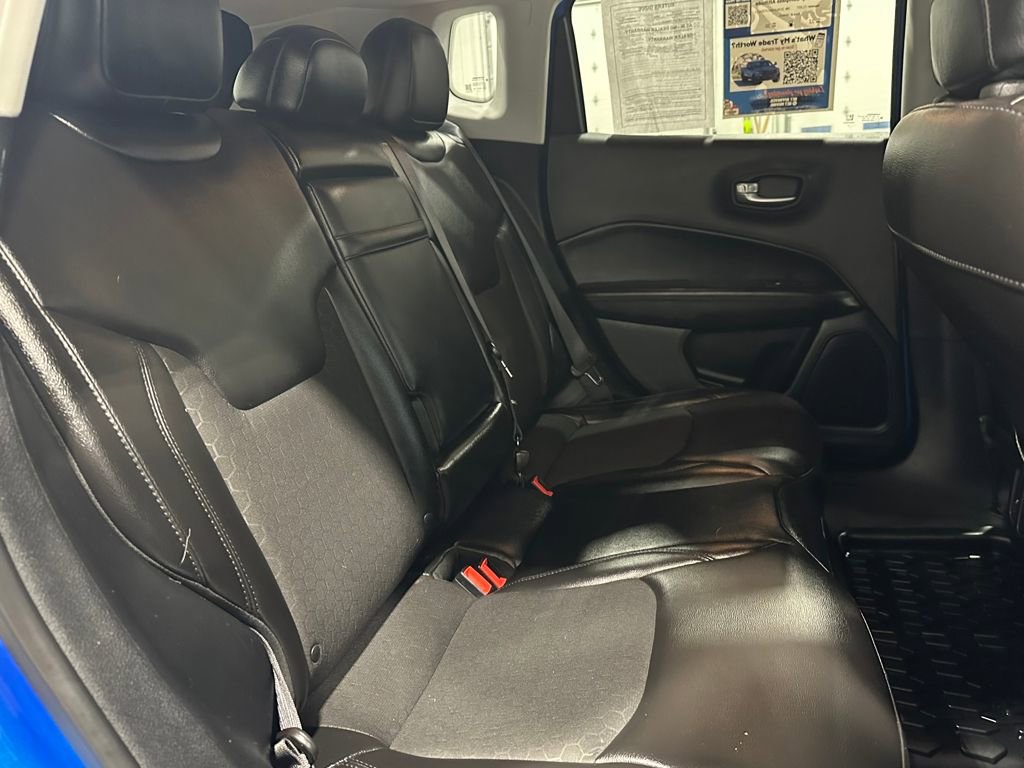 Used 2018 Jeep Compass Latitude w/ Popular Equipment Group image 30
