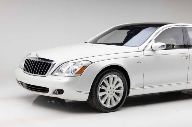 Used 2009 Maybach 62 S RWD image 37
