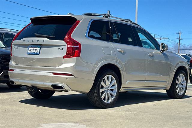 Used 2016 Volvo XC90 T6 Momentum w/ Momentum Plus Package AWD/4WD image 3