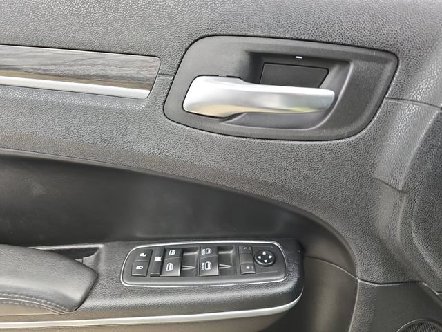 Used 2019 Chrysler 300 Touring w/ Sport Appearance Package RWD image 27