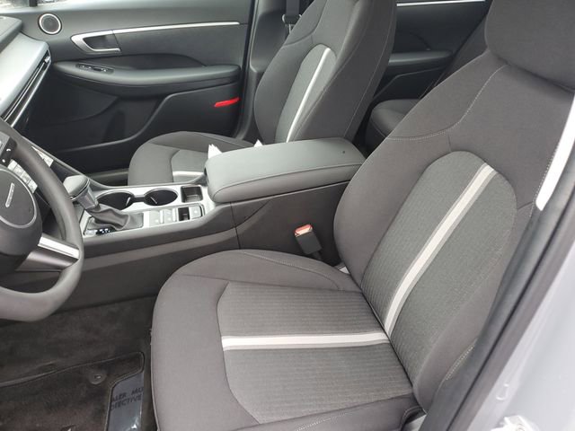 Used 2025 Hyundai Sonata SE image 19