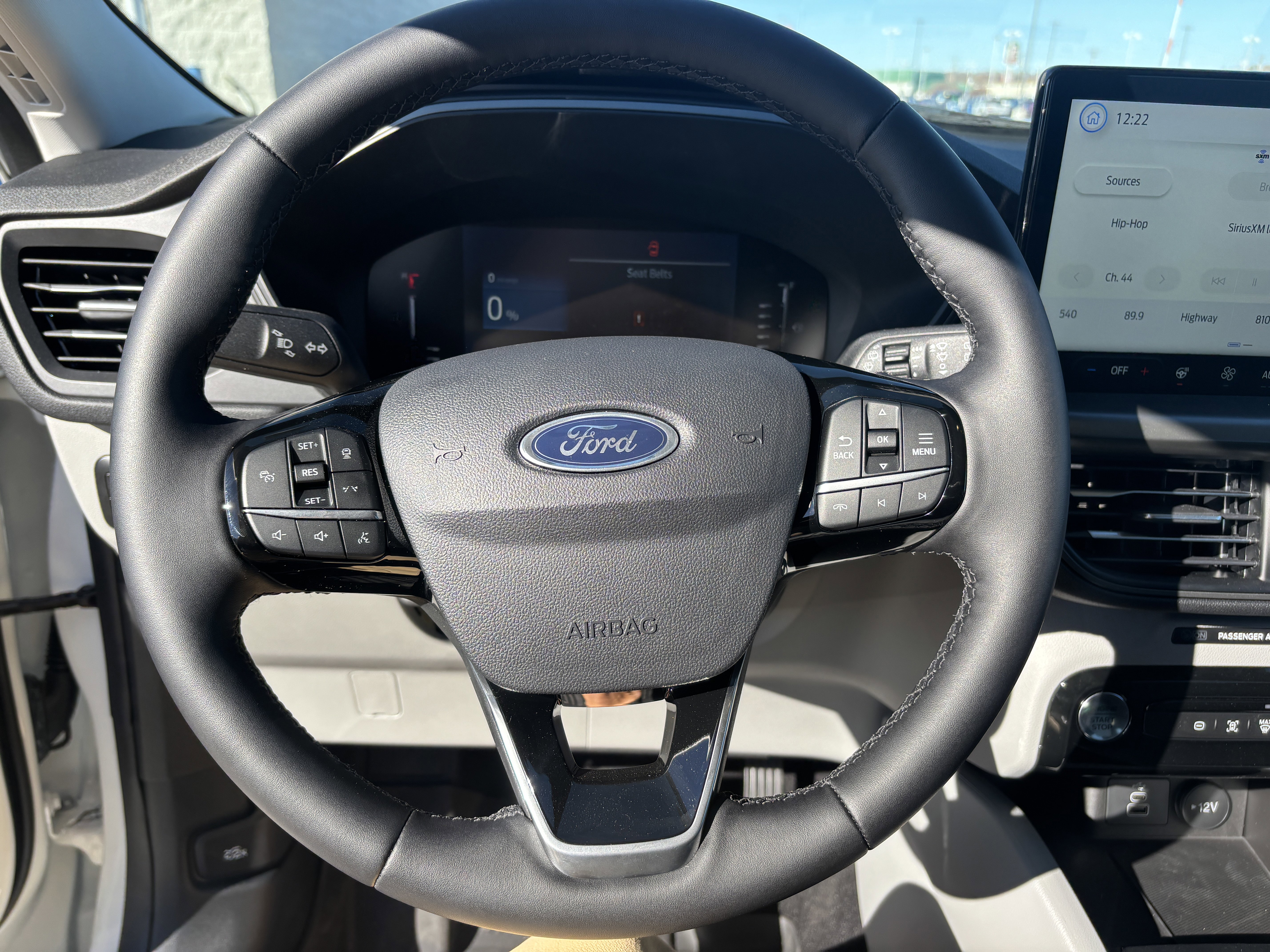 Used 2024 Ford Escape SE image 19