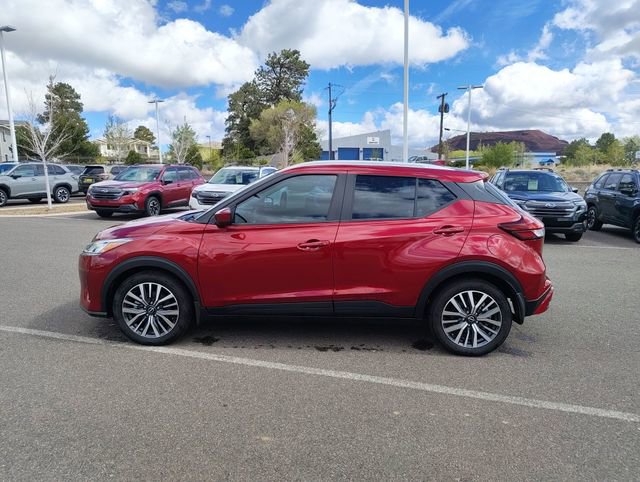 Used 2023 Nissan Kicks SV image 6