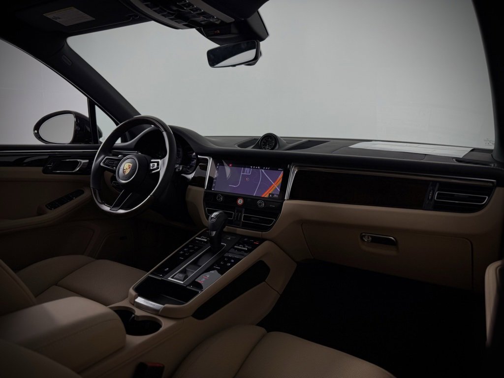New 2025 Porsche Macan image 22