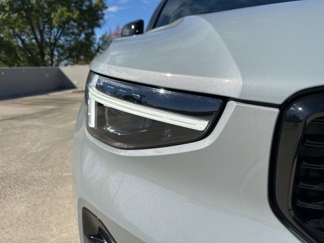 New 2026 Volvo XC40 B5 Ultra w/ Climate Package AWD/4WD image 10