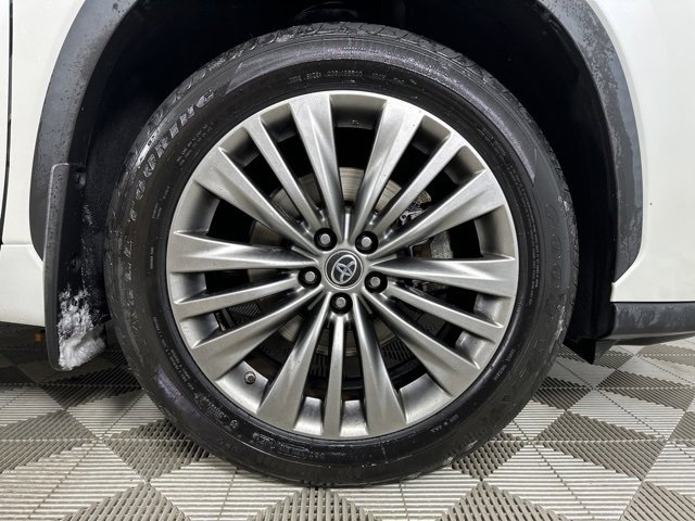 Used 2021 Toyota Highlander Platinum image 9