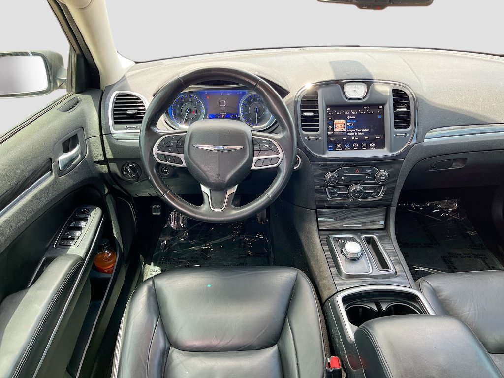 Used 2021 Chrysler 300 Touring L RWD image 21