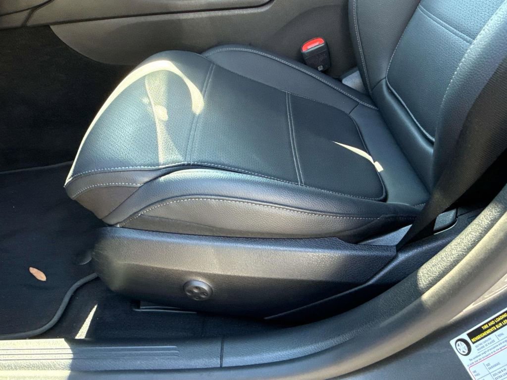 Used 2024 Mercedes-Benz C 300 Sedan image 17