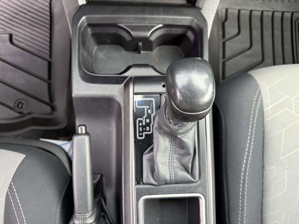 Used 2021 Toyota Tacoma TRD Off-Road image 21