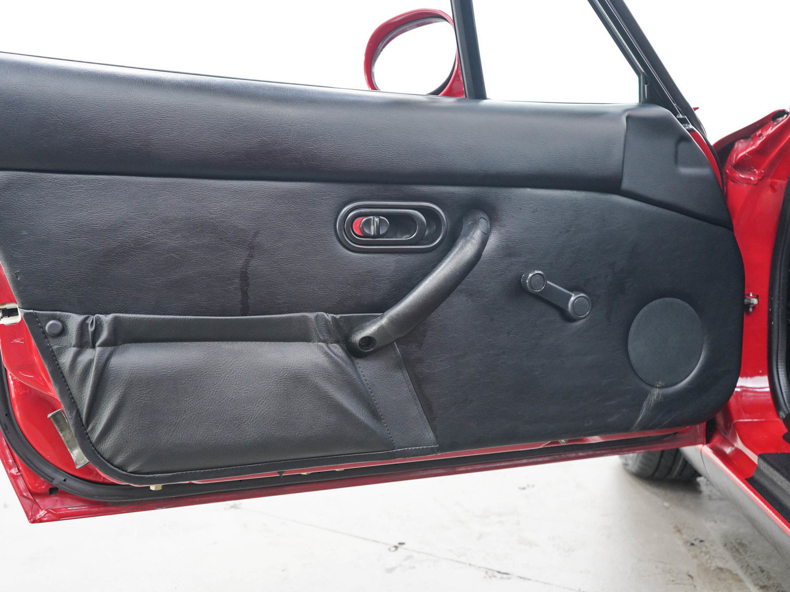 Used 1994 MAZDA MX-5 Miata RWD image 14