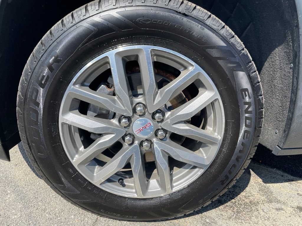 Used 2018 GMC Acadia SLE w/ Driver Alert Package I AWD/4WD image 5
