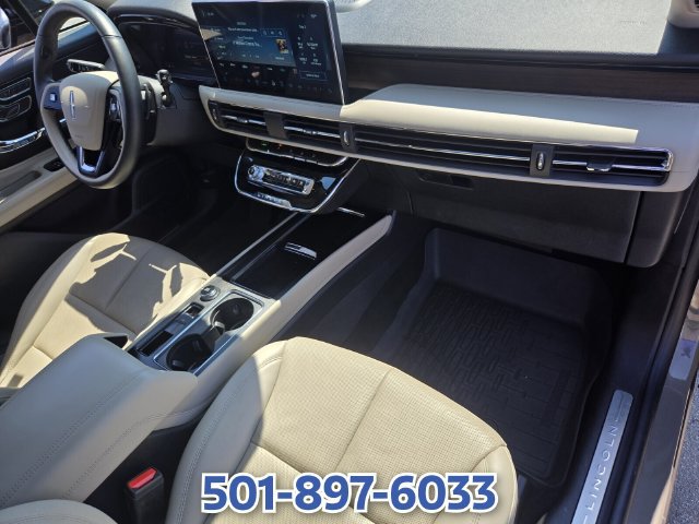 Certified 2025 Lincoln Corsair Reserve w/ Jet Appearance Package FWD image 17