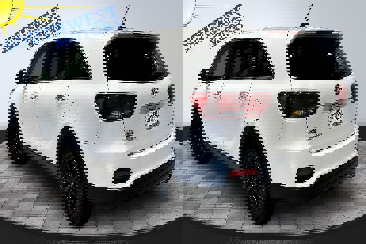 Used 2019 Kia Sorento LX image 4