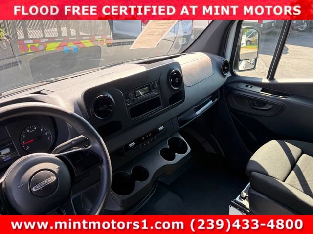 Used 2019 Freightliner Sprinter 2500 RWD image 35