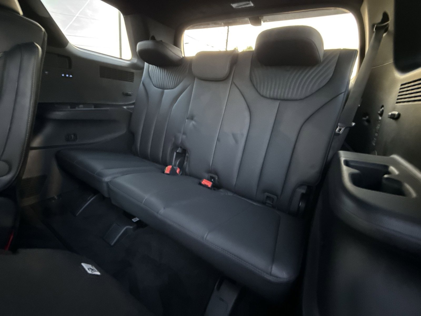 Used 2025 Hyundai Palisade Calligraphy image 26