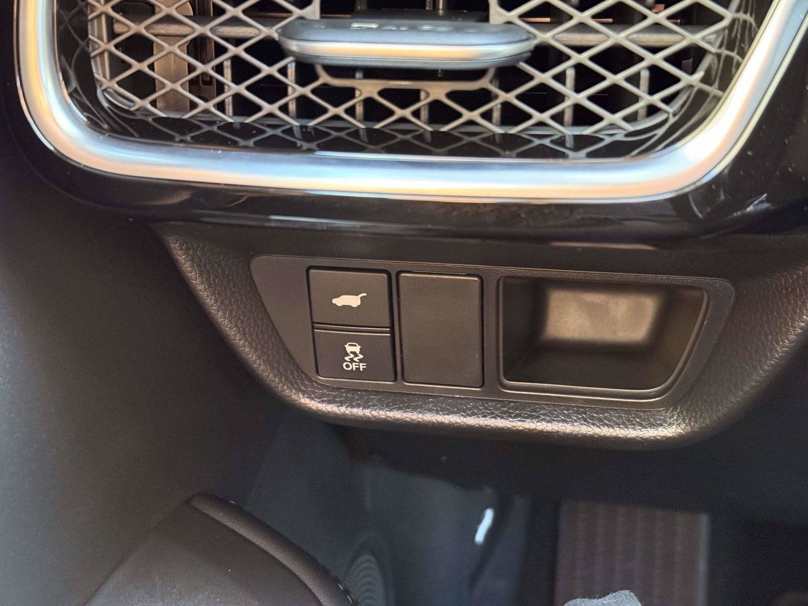 Certified 2026 Acura ADX FWD image 23
