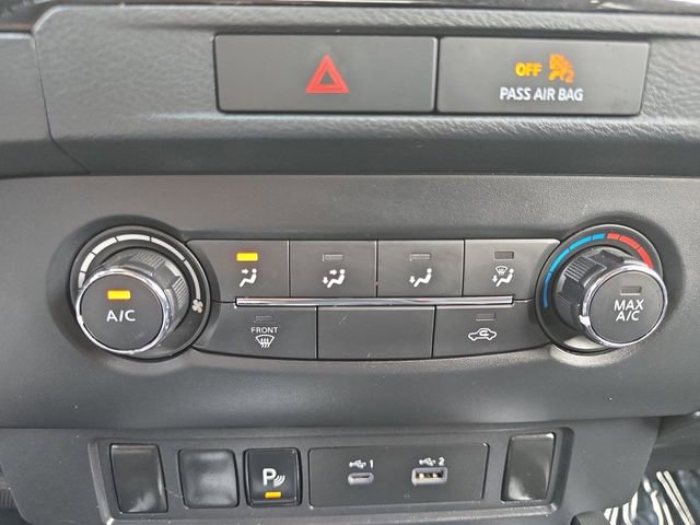 Used 2022 Nissan Frontier SV w/ Technology Package image 4