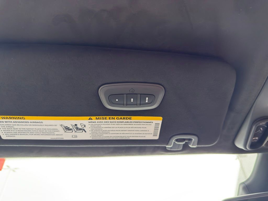 New 2026 Chrysler Pacifica Pinnacle image 29