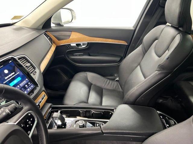 Used 2023 Volvo XC90 B6 Plus AWD/4WD image 24