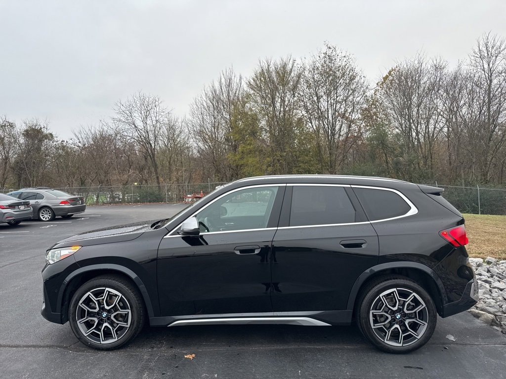 Certified 2023 BMW X1 xDrive28i w/ Convenience Package image 2