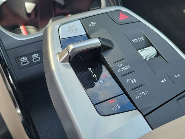 Used 2025 BMW X1 xDrive28i w/ Technology Package image 27