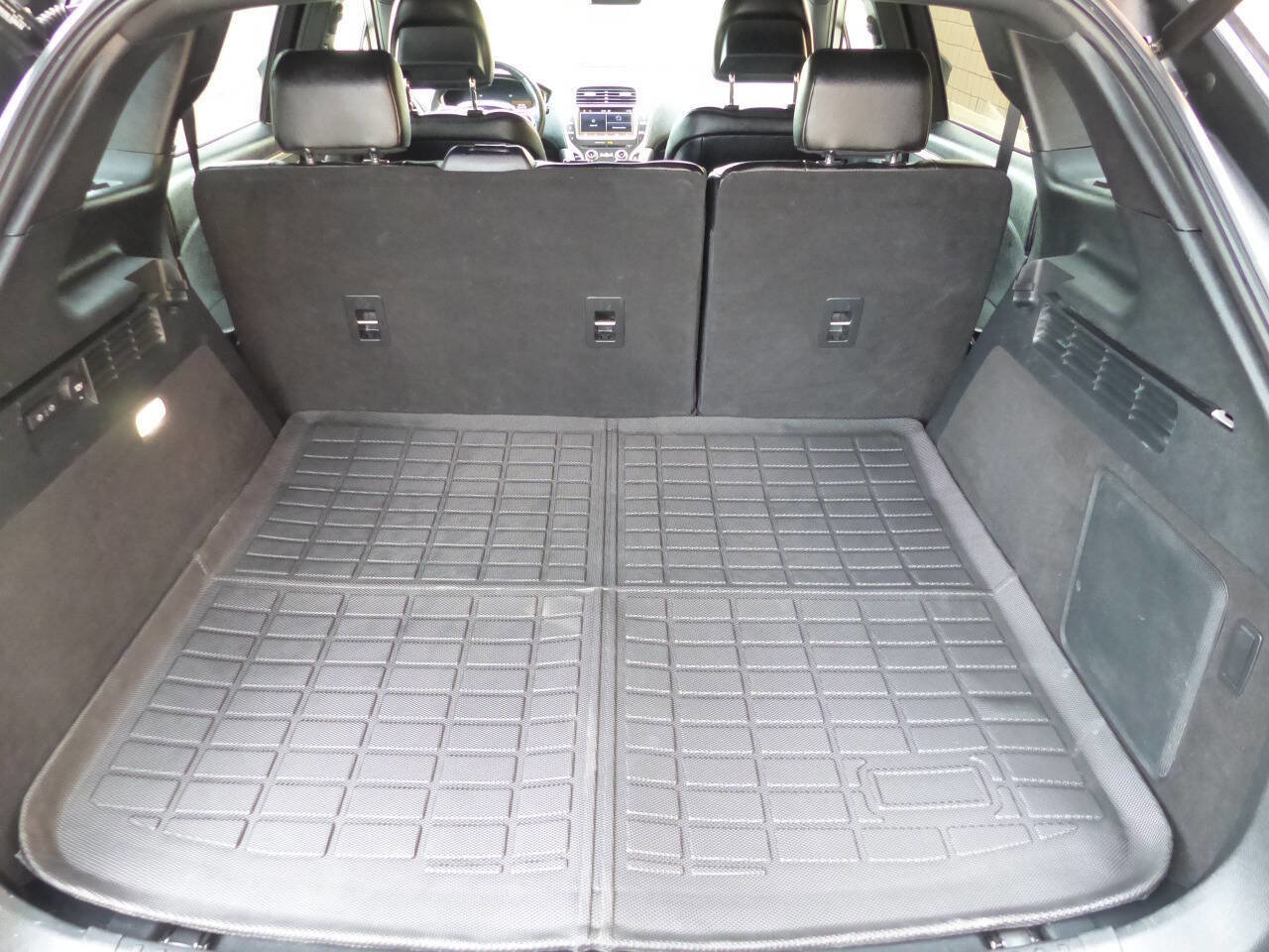 Used 2019 Lincoln Nautilus Premier AWD/4WD image 20