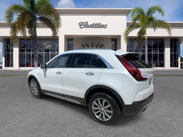 Certified 2022 Cadillac XT4 Premium Luxury w/ Enhanced Visibility Package image 10