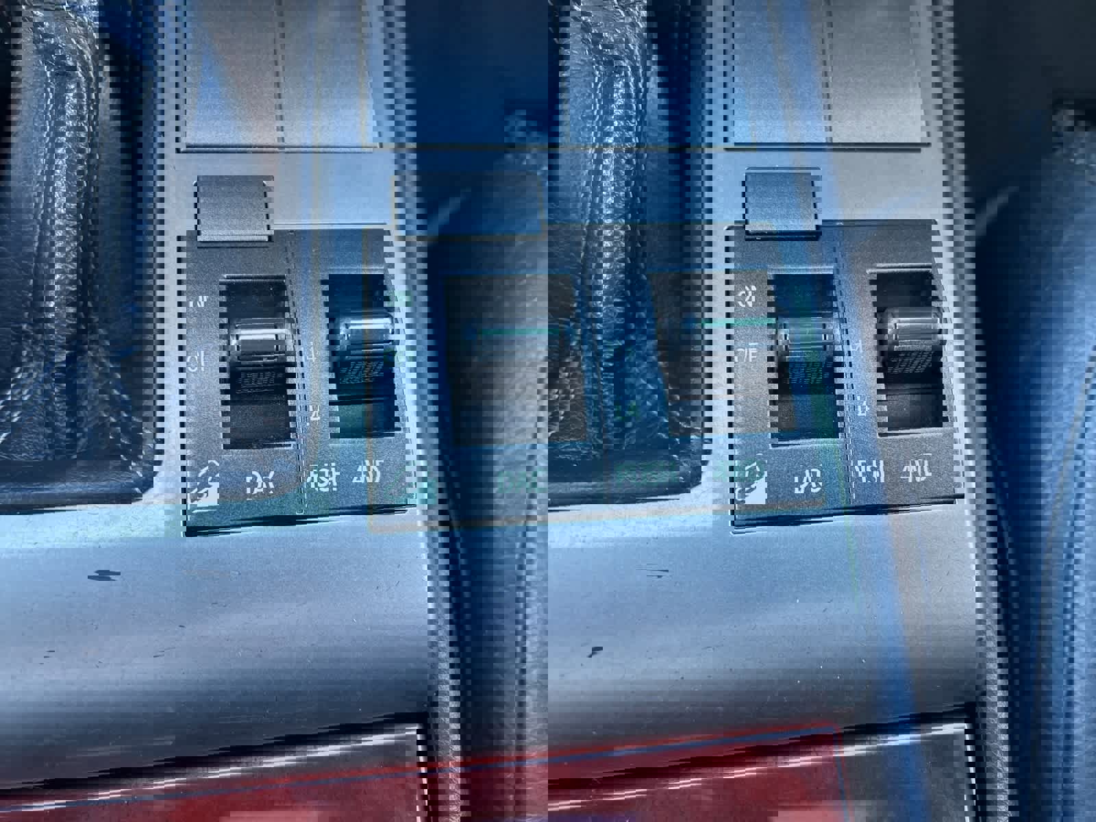 Used 2013 Lexus GX 460 image 36