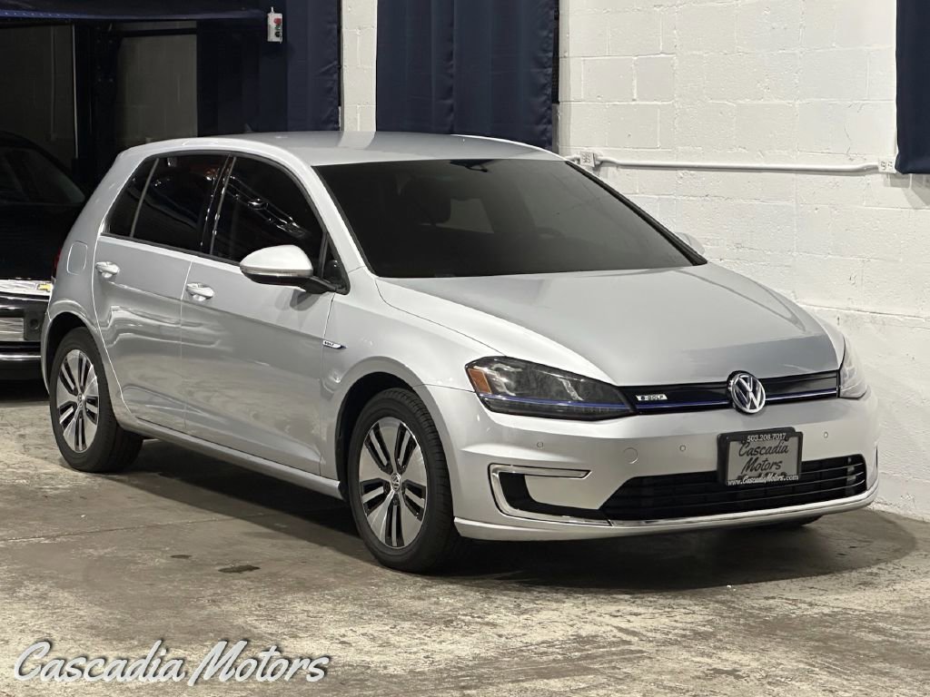 Used 2016 Volkswagen e-Golf SEL Premium image 1