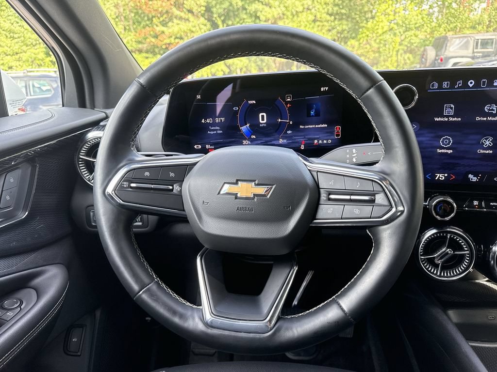 Used 2025 Chevrolet Blazer EV LT AWD/4WD image 11