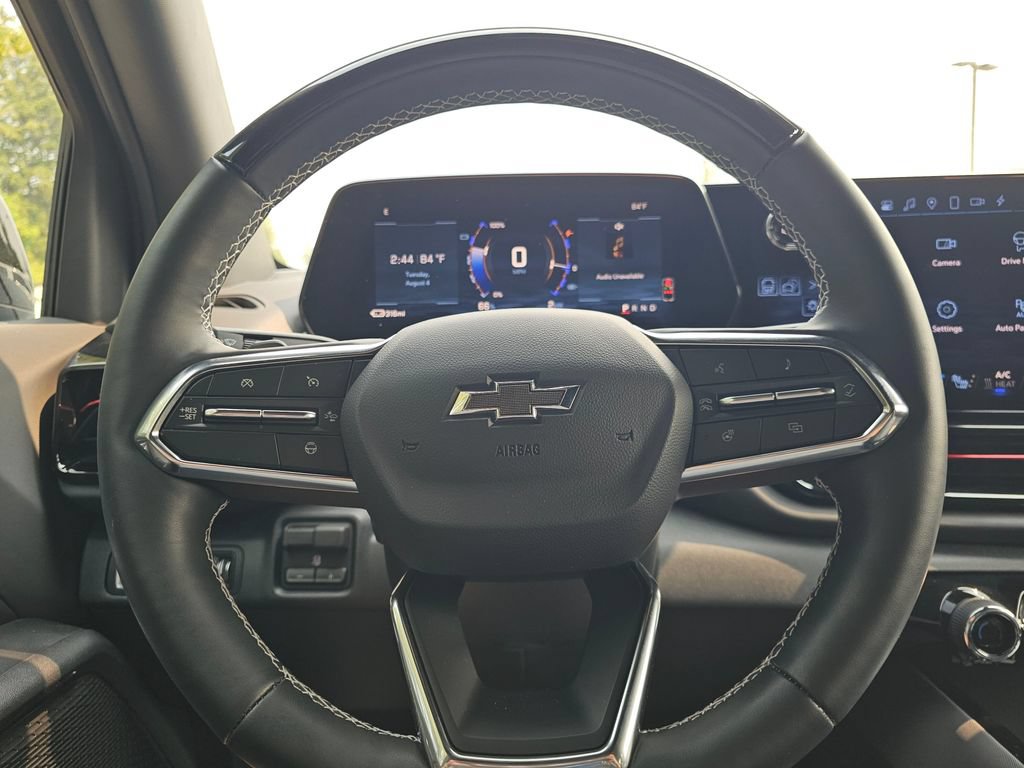 Used 2026 Chevrolet Silverado EV Trail Boss AWD/4WD image 26