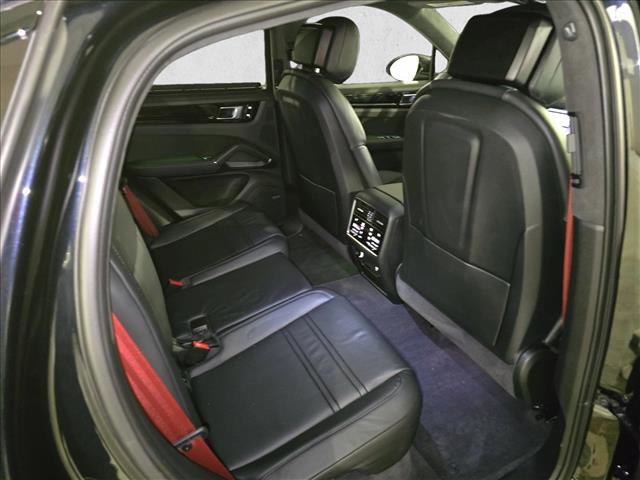 Used 2021 Porsche Cayenne GTS image 11