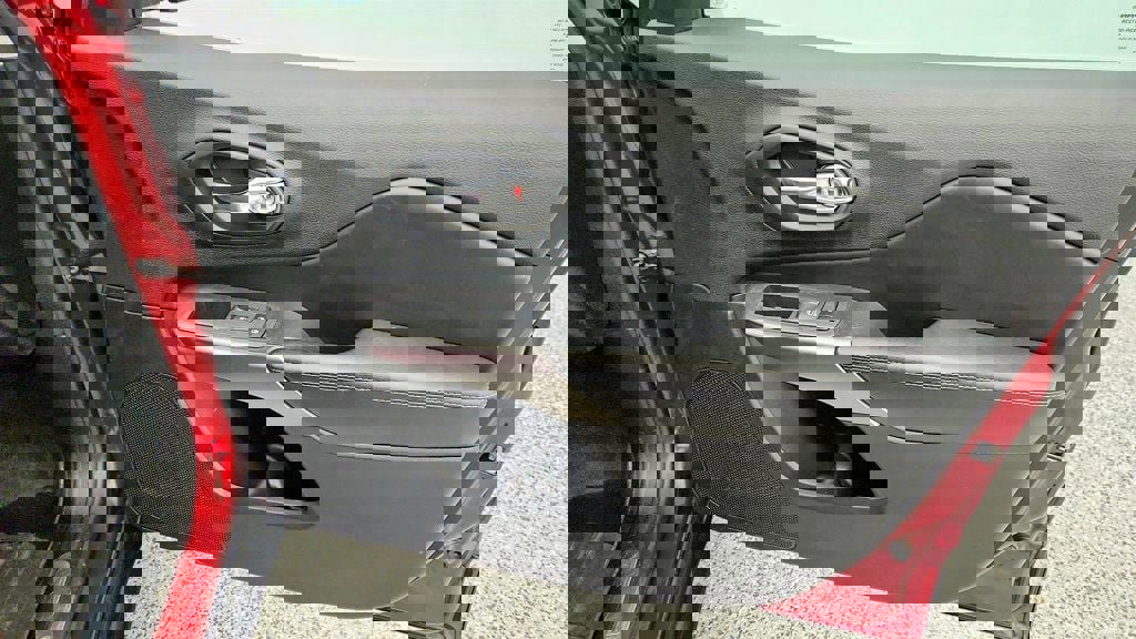 Used 2020 Jeep Cherokee Limited image 24