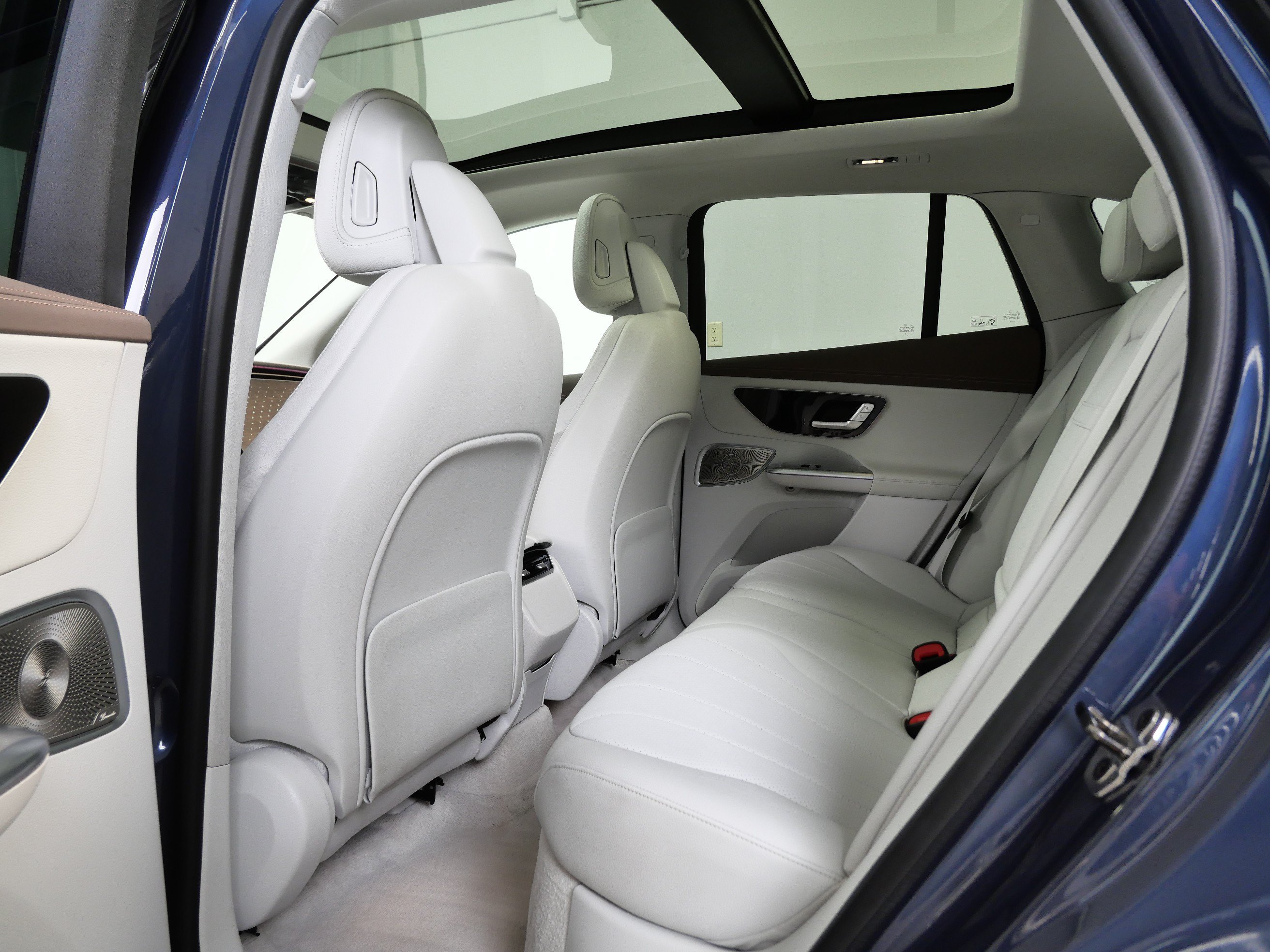 Certified 2023 Mercedes-Benz EQE 350+ 4MATIC SUV image 17