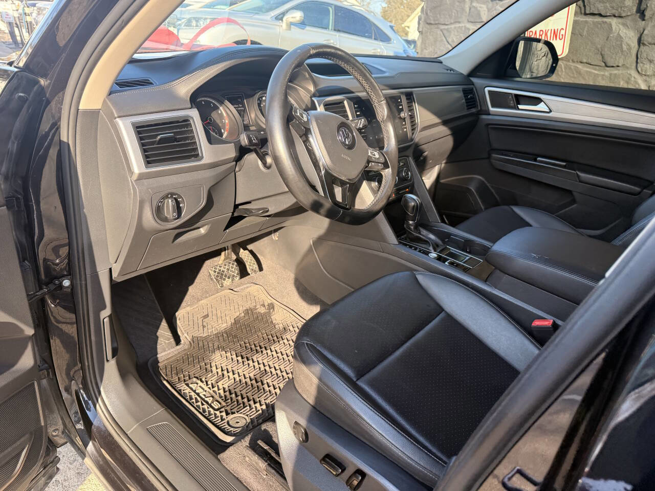 Used 2018 Volkswagen Atlas SE image 15
