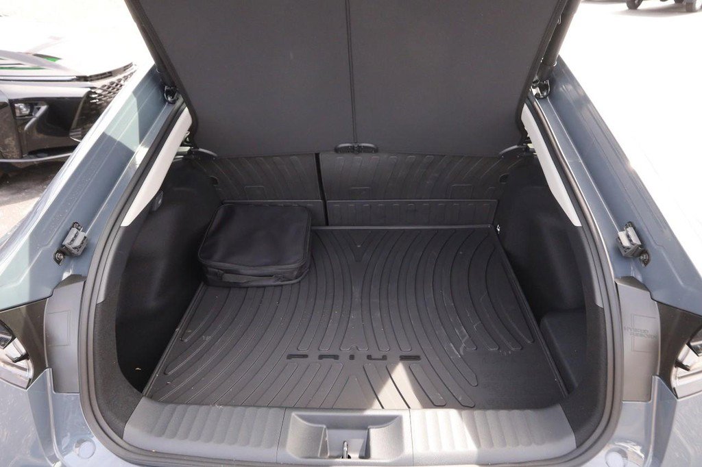 New 2026 Toyota Prius Plug-In Hybrid image 7