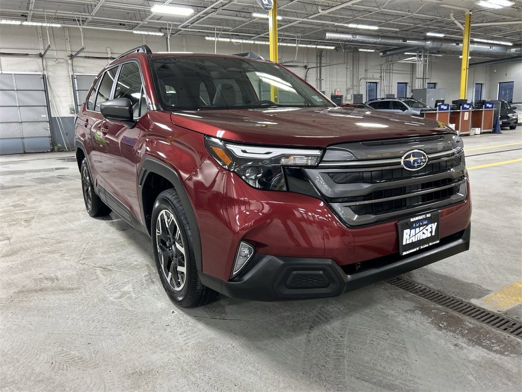 Certified 2025 Subaru Forester Premium image 2