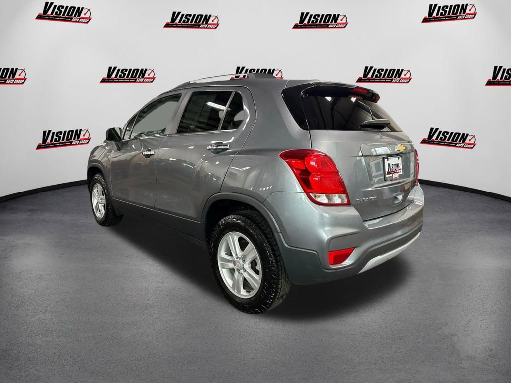 Used 2020 Chevrolet Trax LT w/ LT Convenience Package image 7